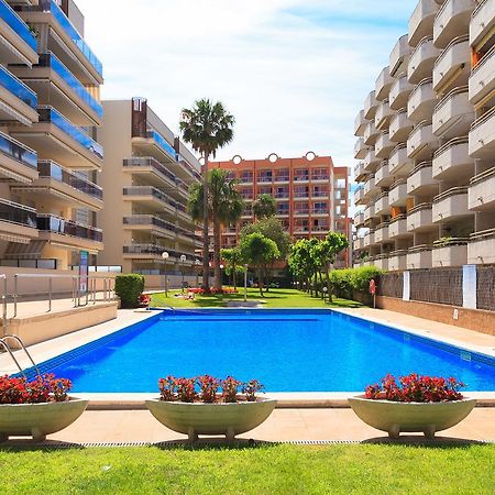 Uhc Ventura Park Apartments サロウ エクステリア 写真