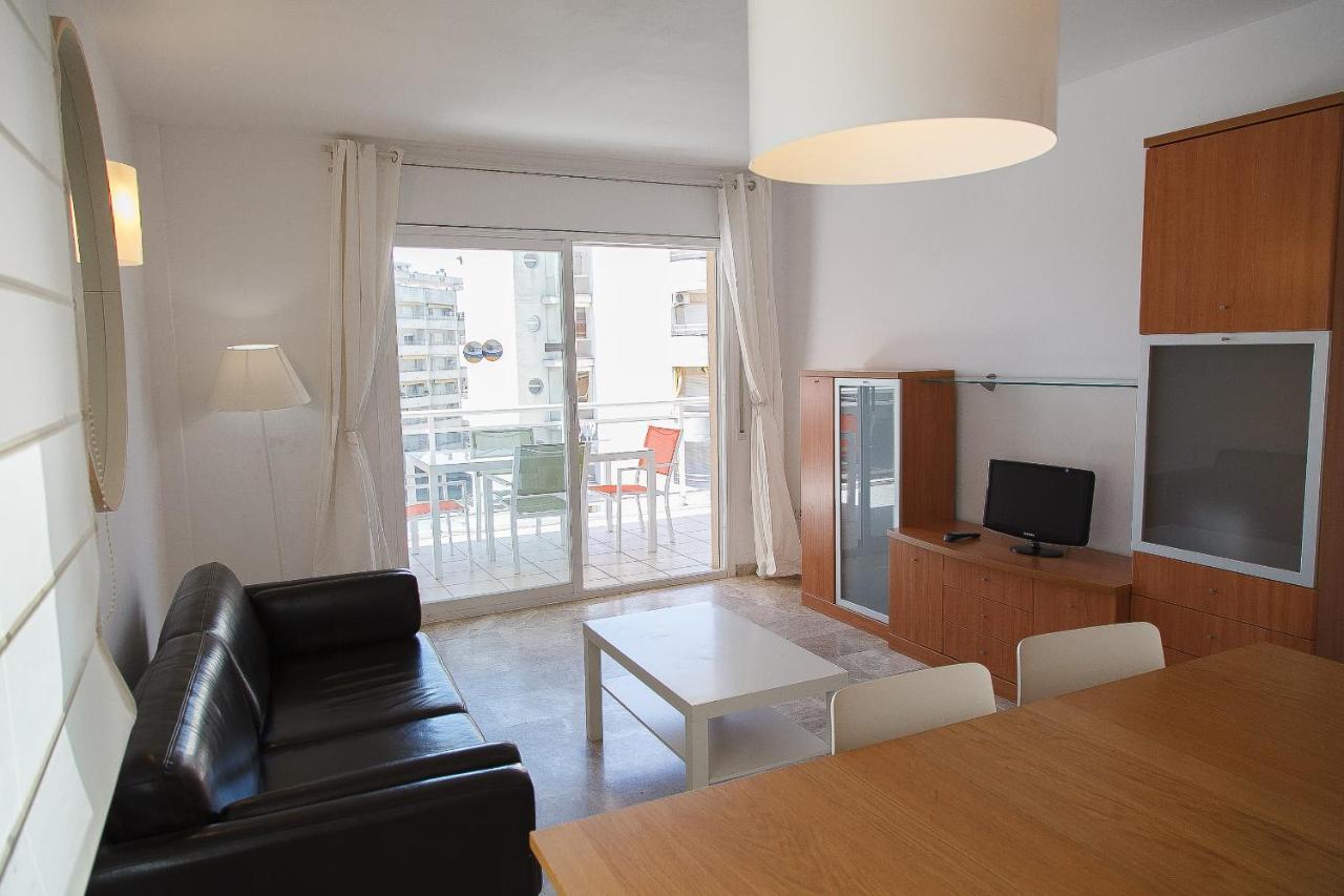 Uhc Ventura Park Apartments サロウ エクステリア 写真