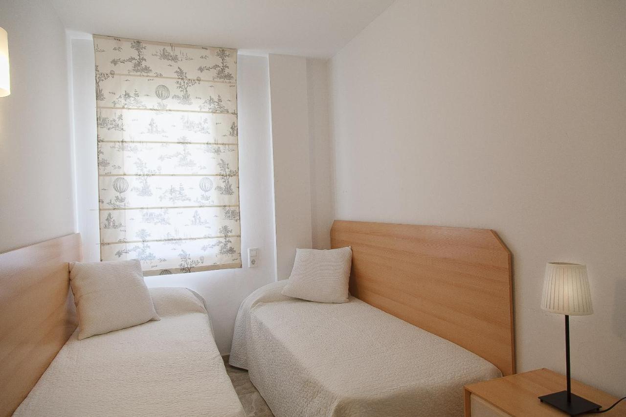 Uhc Ventura Park Apartments サロウ エクステリア 写真
