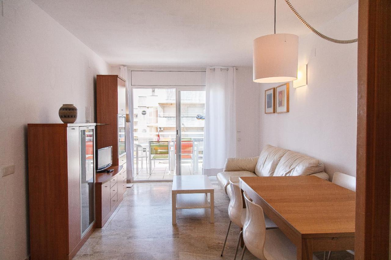 Uhc Ventura Park Apartments サロウ エクステリア 写真