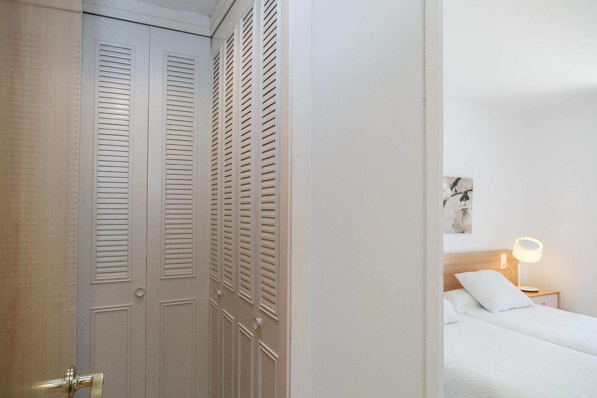 Uhc Ventura Park Apartments サロウ 部屋 写真