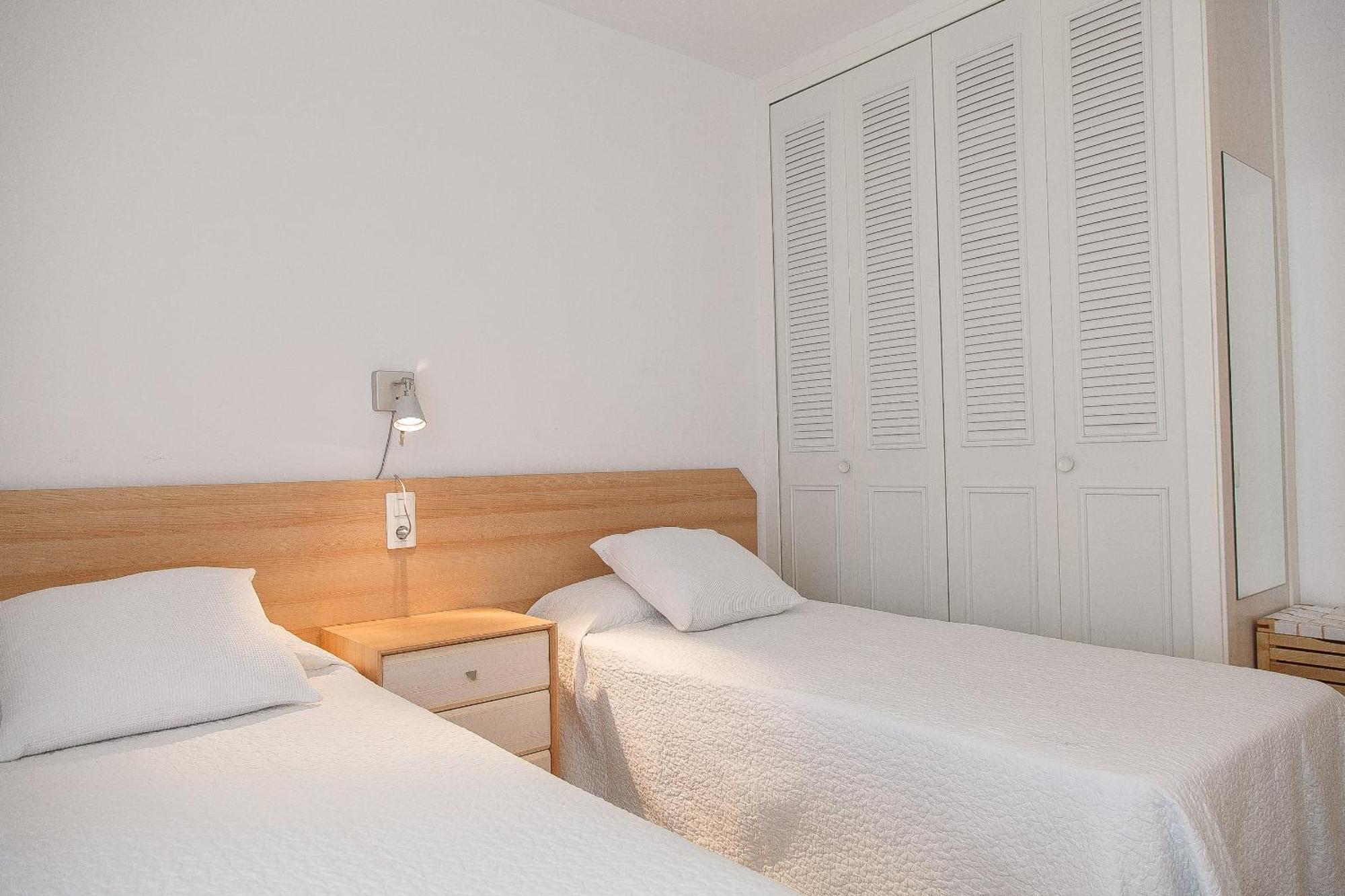Uhc Ventura Park Apartments サロウ 部屋 写真