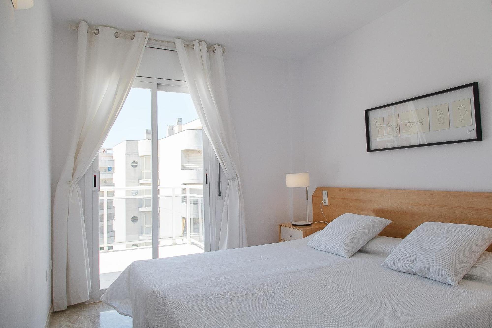 Uhc Ventura Park Apartments サロウ 部屋 写真