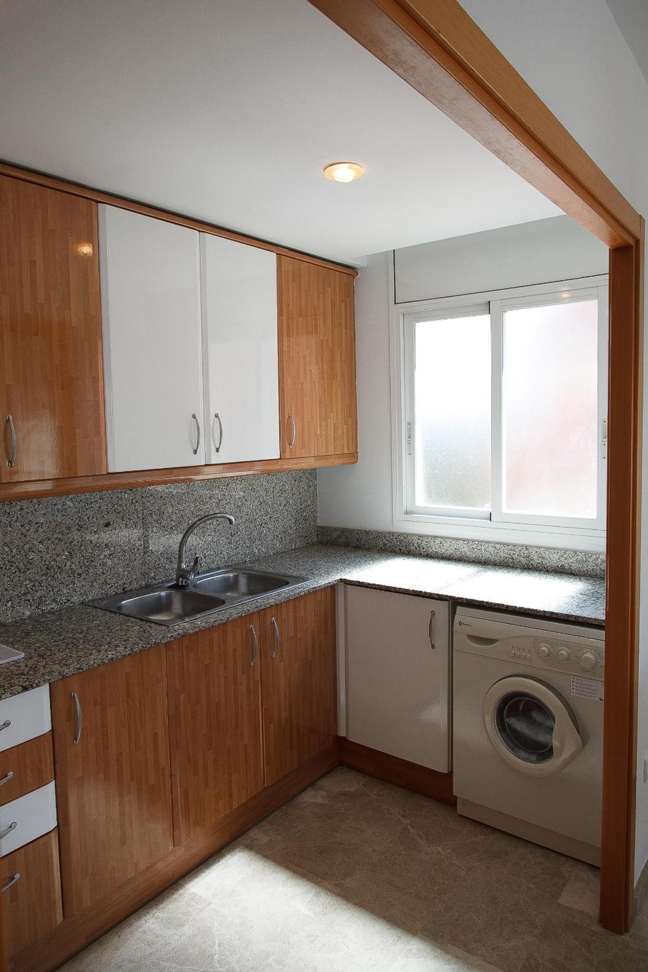 Uhc Ventura Park Apartments サロウ 部屋 写真