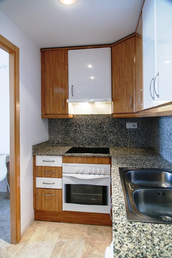 Uhc Ventura Park Apartments サロウ エクステリア 写真