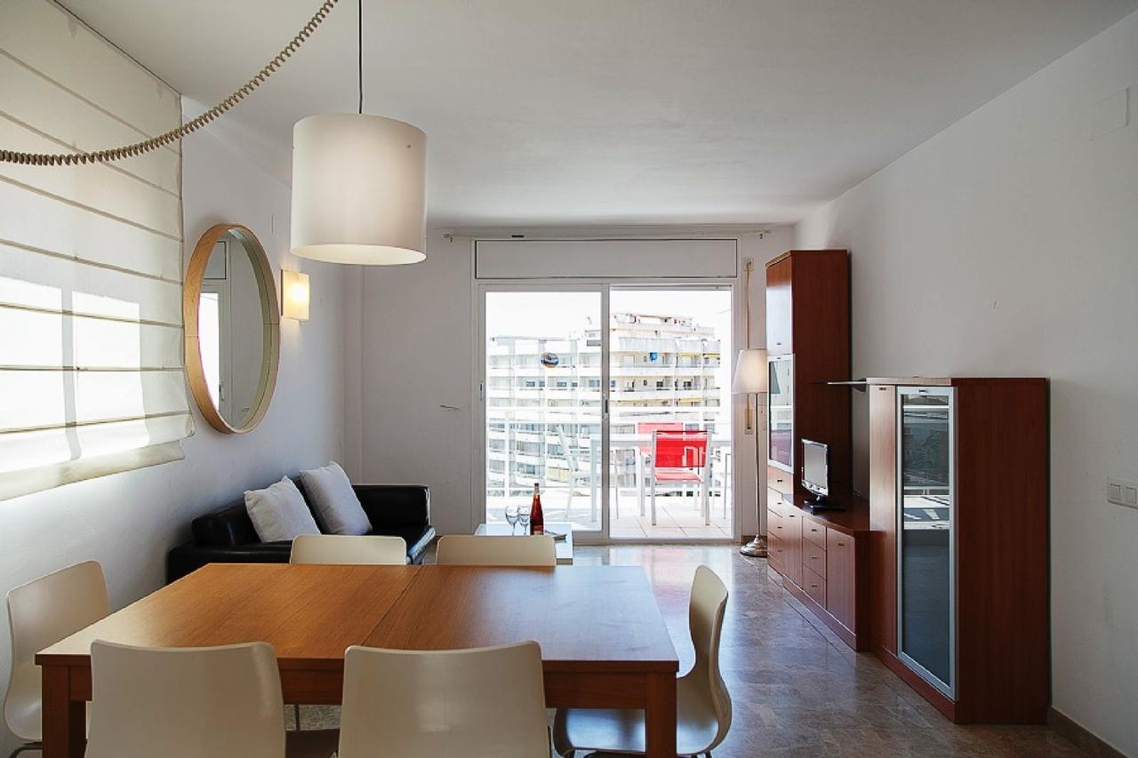 Uhc Ventura Park Apartments サロウ エクステリア 写真